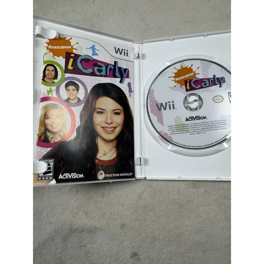 iCarly Nintendo Wii 2009 Nickelodeon Activision Video Game Miranda Cosgrove